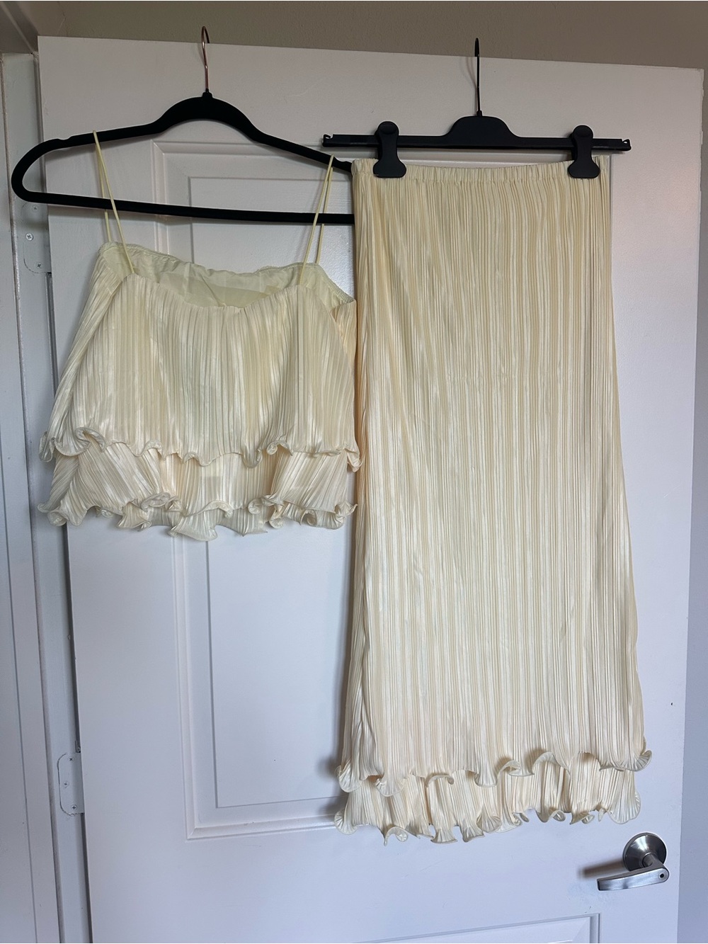 NWT Commense Butter Yellow Pleated Skirt Set - Medium - Picture 6 of 10